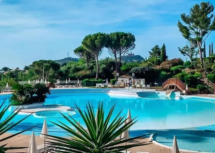 Vue Panoramique Au Cap Esterel T2 * Сен-Рафаэль