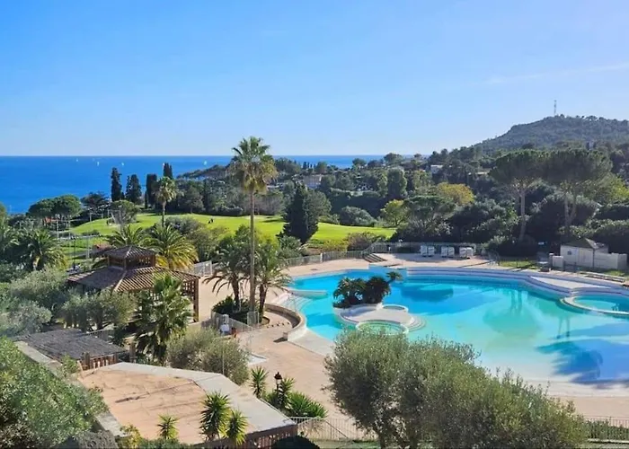 Апартаменты Vue Panoramique Au Cap Esterel T2